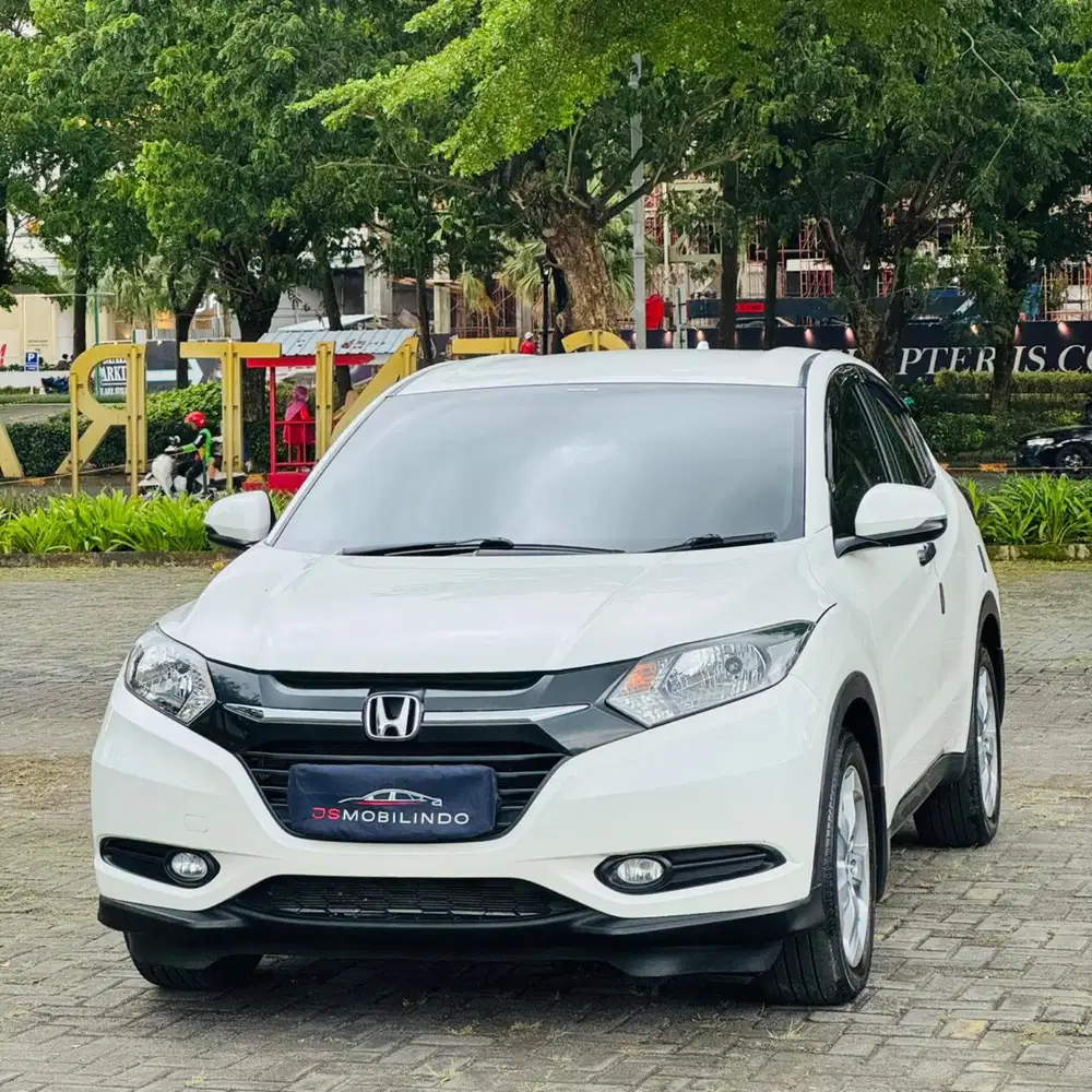 HONDA HRV 1.5 E A/T 2017 PUTIH TV FLOATING