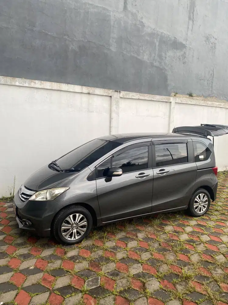 Honda Freed 2013