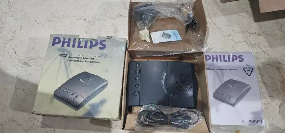 Answering Machine Philips . Mesin penjawab otomatis