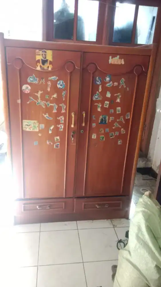 Lemari kayu 2 pintu + 2 laci