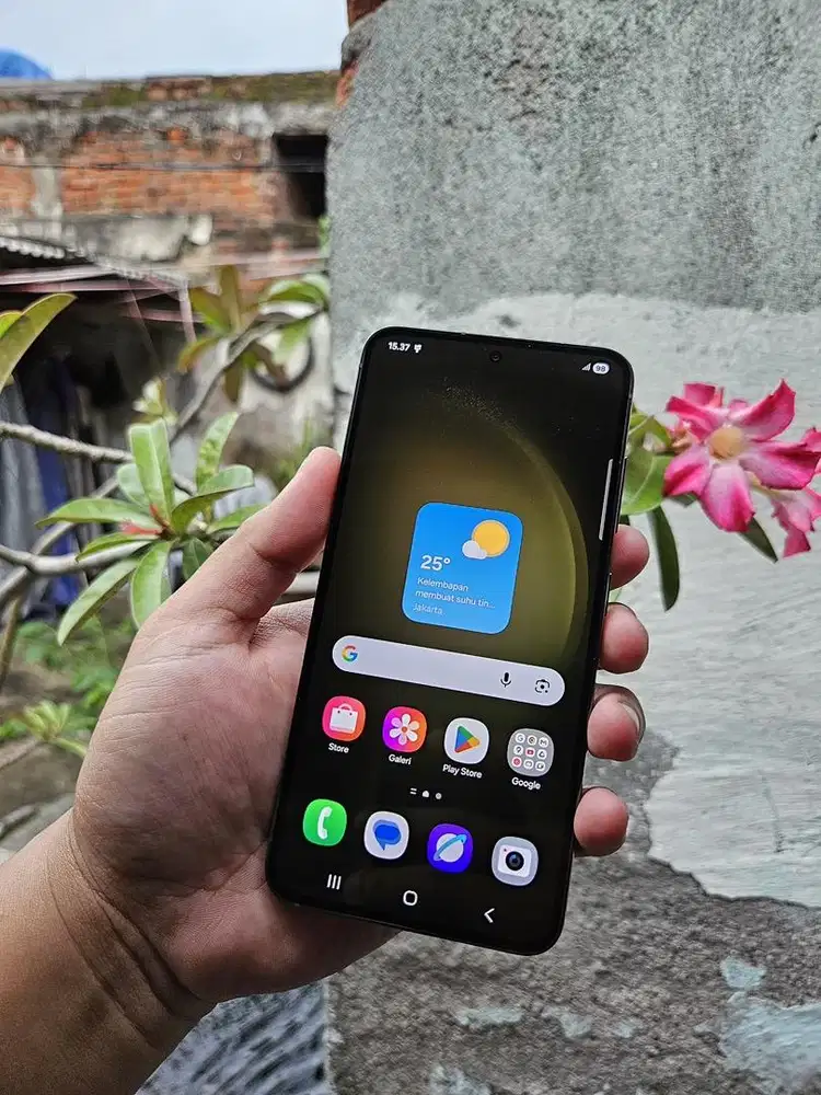 SAMSUNG GALAXY S23 RAM 8/256 LENGKAP