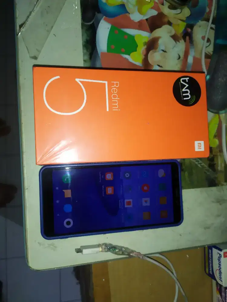 Xiaomi Redmi 5 RAM 3GB Storage 32GB Hitam