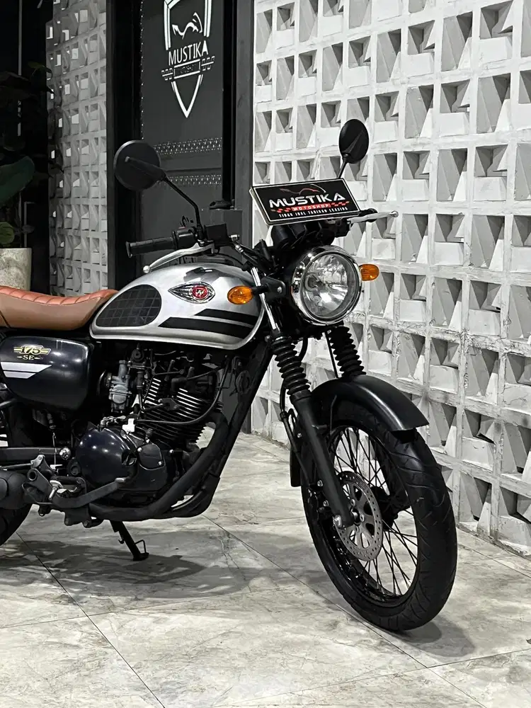 Termurah!! Kawasaki W175 Se th 2018 - Ayu Mustika