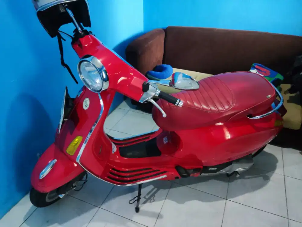 Dijual vespa Primavera tipe abs 150 tahun 2018 nego tipis banget