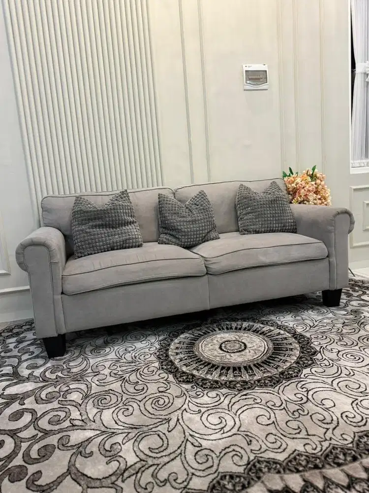 Di jual Sofa (informa)