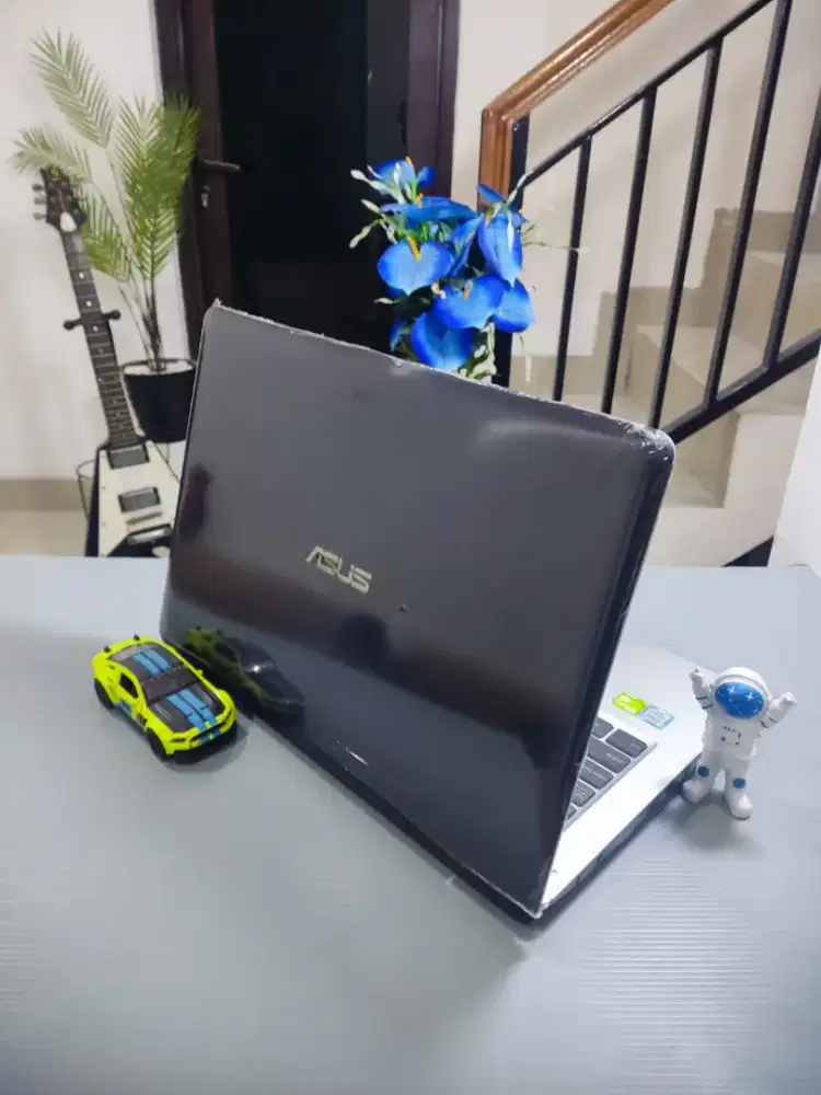 Laptop Gaming Design ASUS VIVOBOOK X456UR SLIM DUAL VGA [RAM 12GB/SSD]