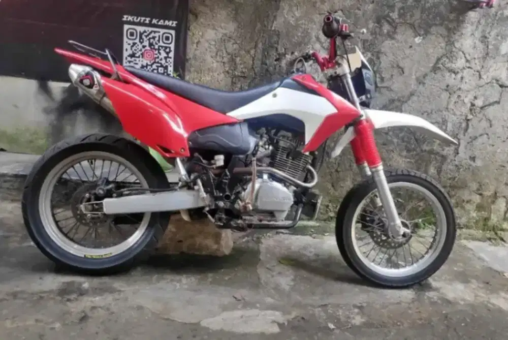 Loncin trail XL 150 tahun 2006