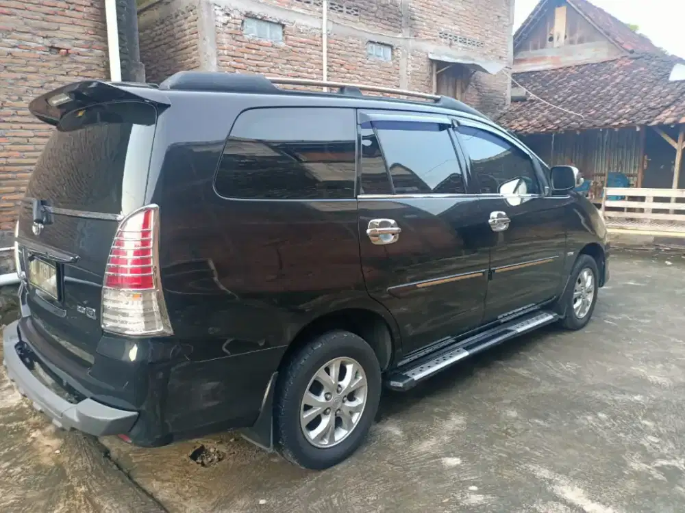 Kijang inova g th 2011