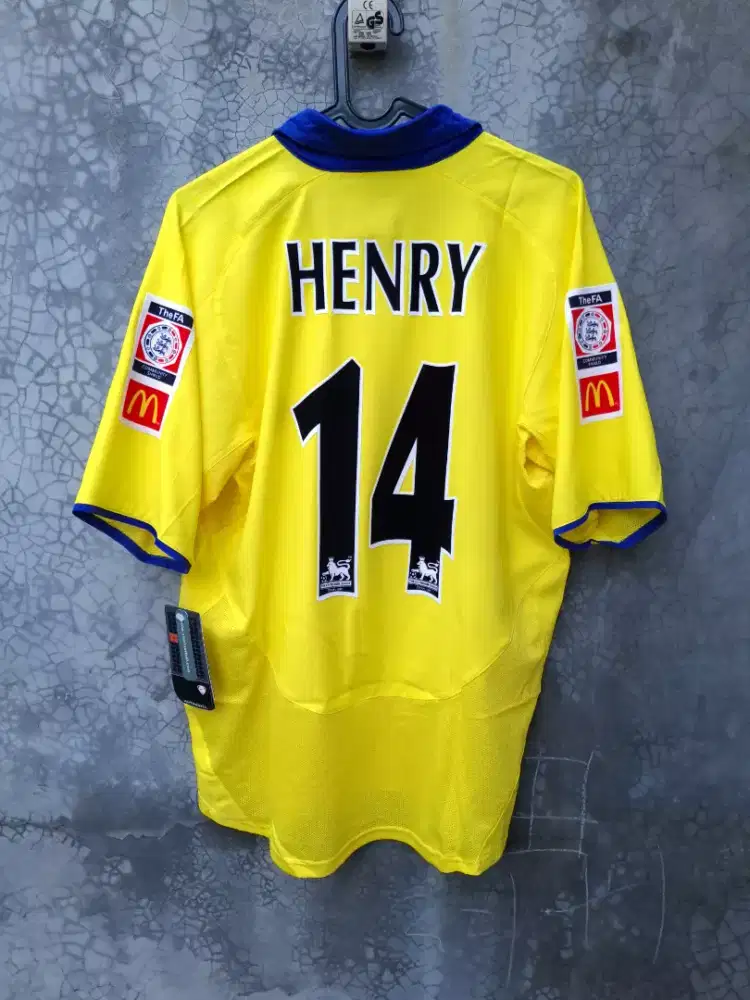 Jersey baju bola kaos original arsenal 2003 2004 away size M henry