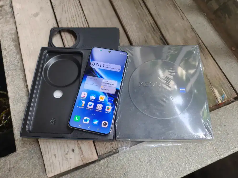 Vivo x200 pro 16/1 TB fullset