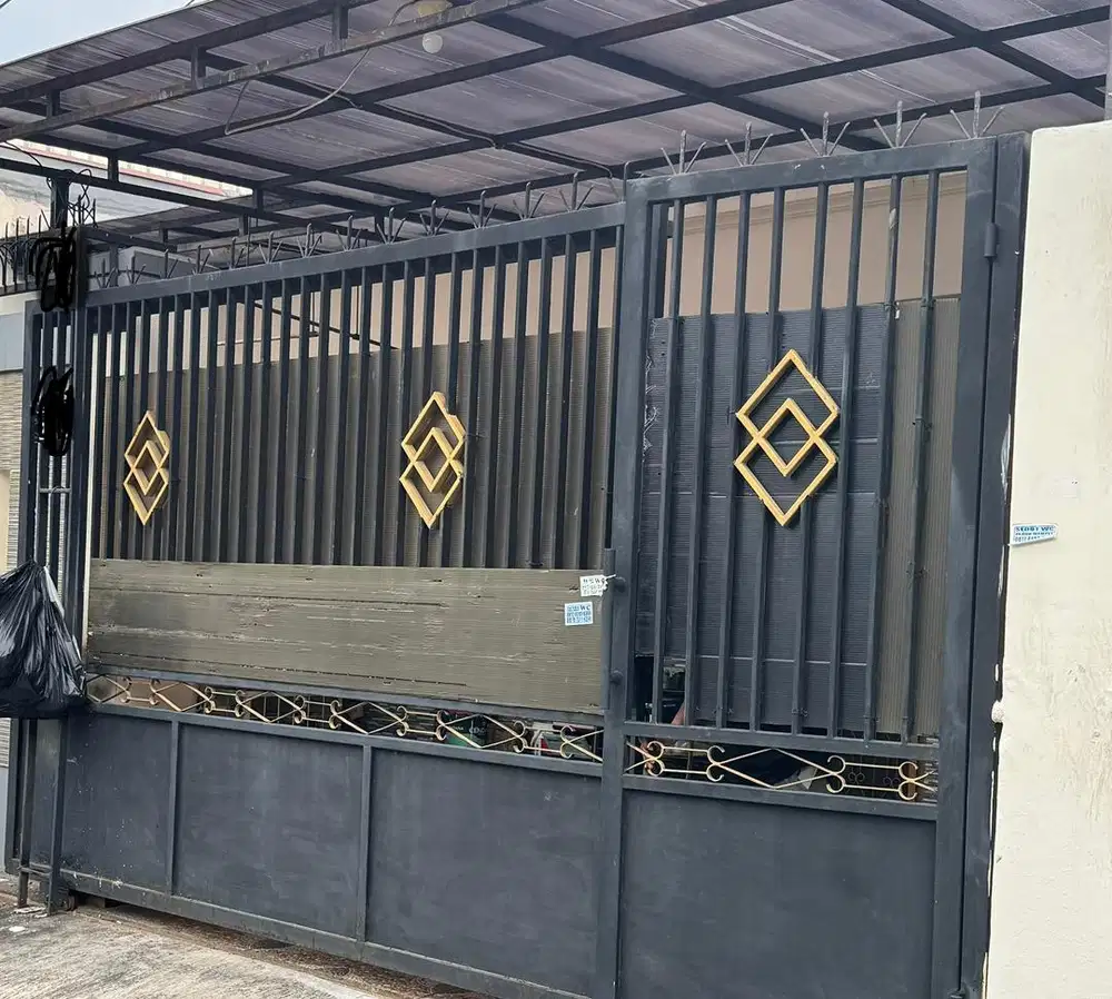 Rumah jakbar semi furnished siap tinggal tidak banjir