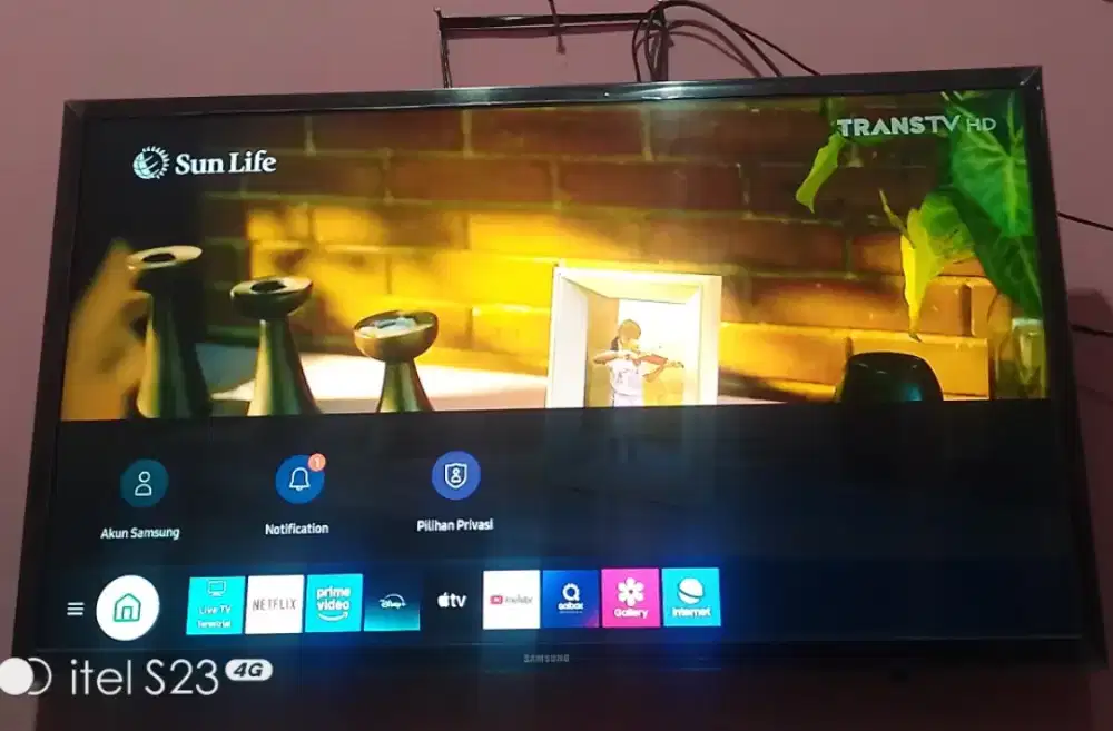 SMART TV DIGITAL 32 INCHI SAMSUNG, NO MINUS SEPERTI BARU KOMPLIT