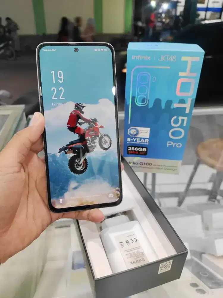 Infinix hot 50 pro 8/256