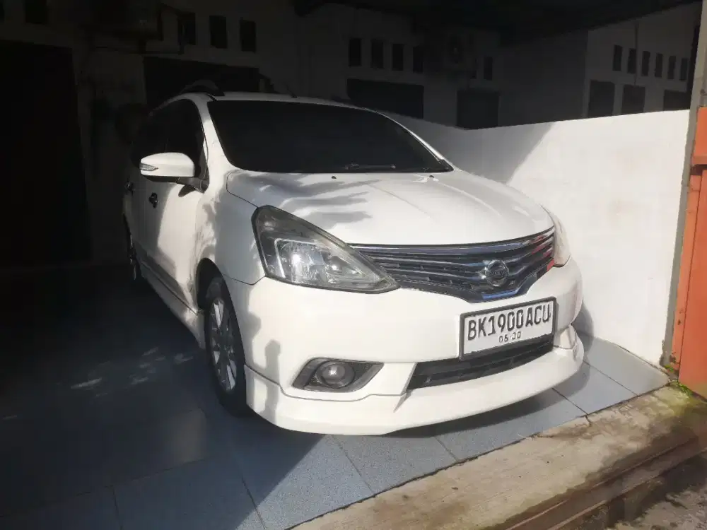Nissan Grand Livina HWS matic 2013