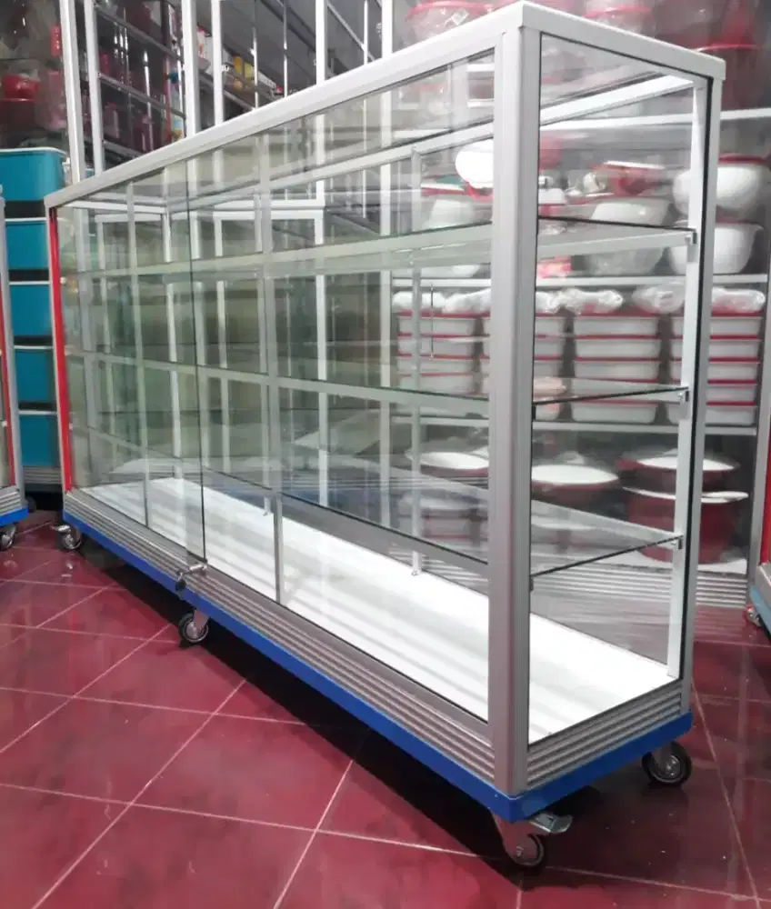 Di Jual Etalase Pake Roda Ukuran 2Mx1M