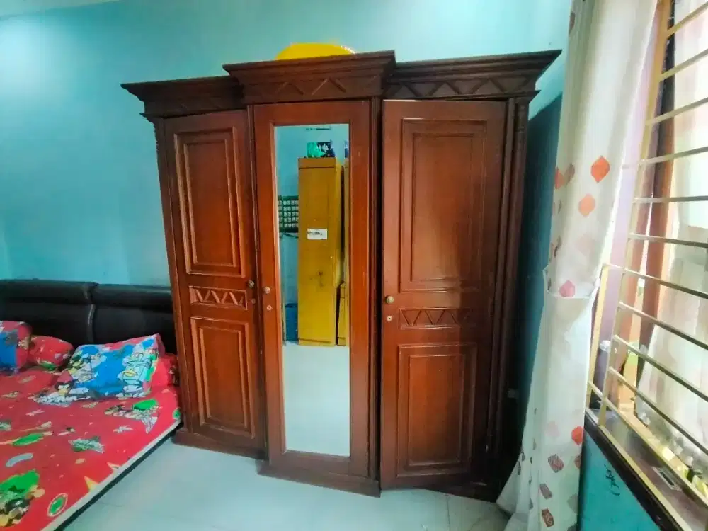 Lemari 3 pintu kokoh bongkar pasang