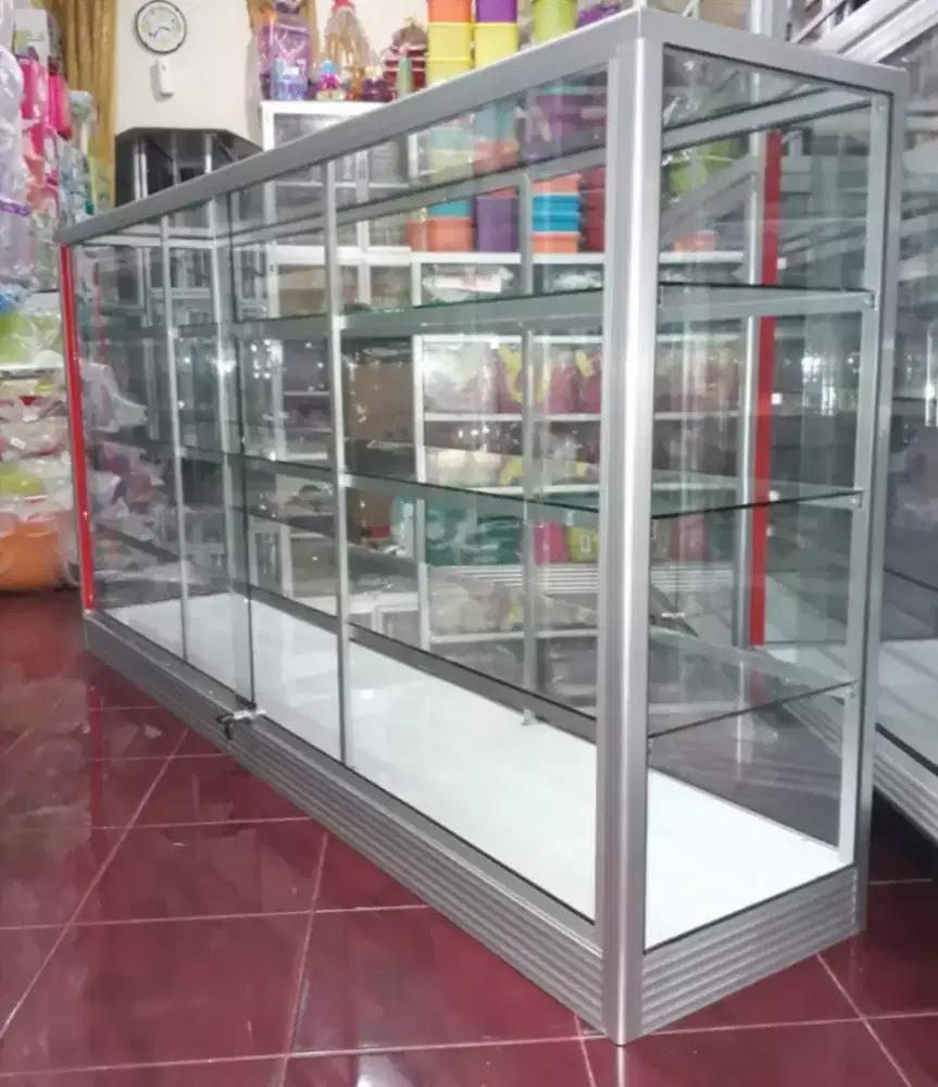 Etalase 2Mx1M Untuk Perlengkapan Usaha