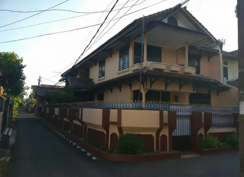 Rumah Hook di Kavling DKI, Pondok Kelapa, Duren Sawit, Jakarta Timur