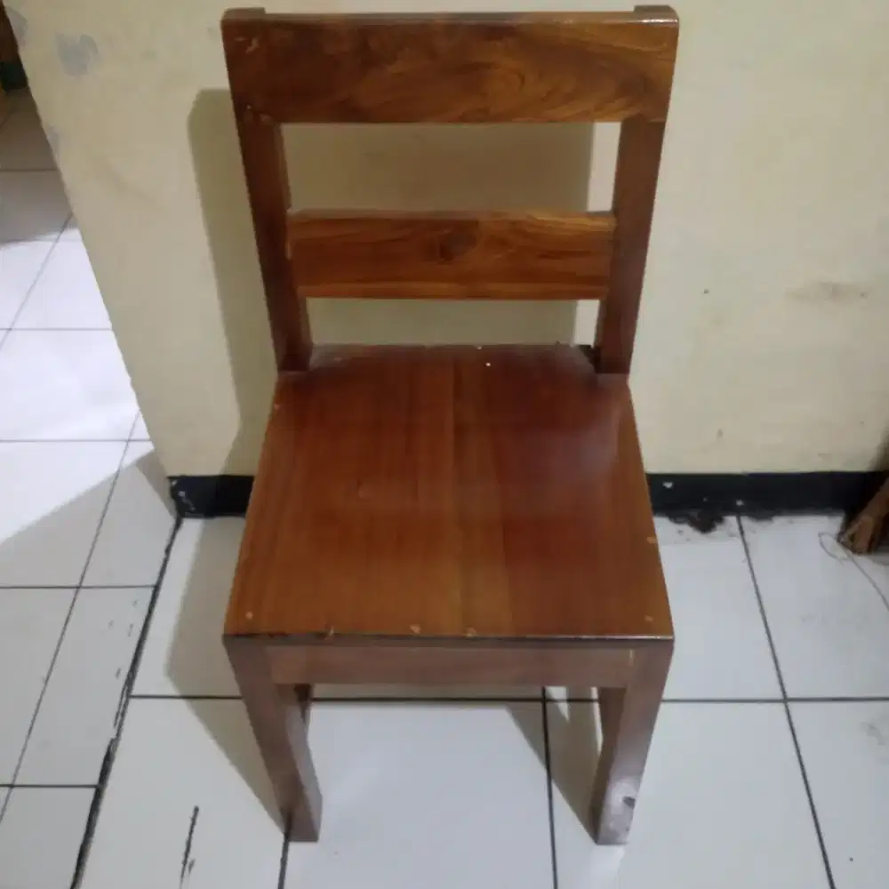 Kursi kayu dapur 75K net,ambil sendiri di rmh