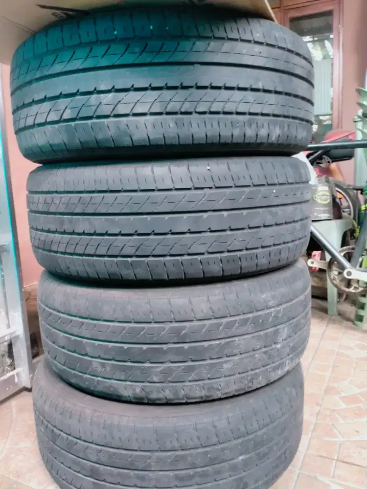 Ban Alphard Toyo transpalt 235/50/18