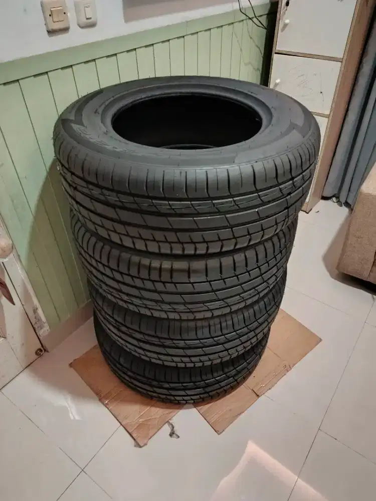 Ban 265/65 R17 (BARU) 4 pcs, Fortuner Pajero Triton Hilux Hardtop Land
