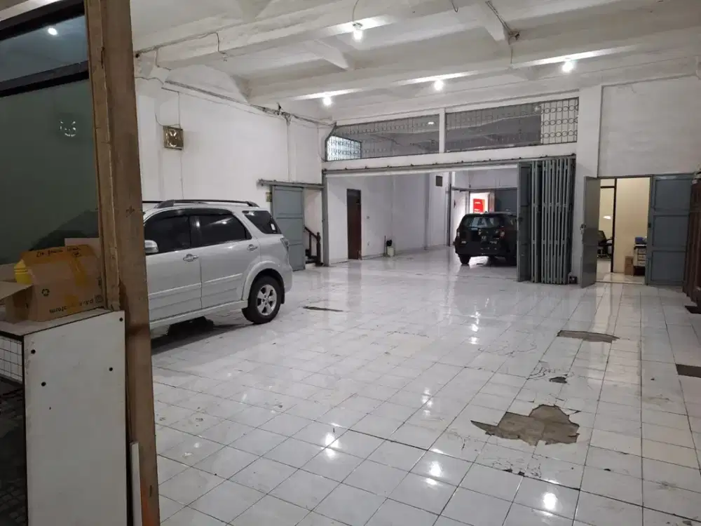 Rumah dan Tempat Usaha Gatot Subroto Mainroad