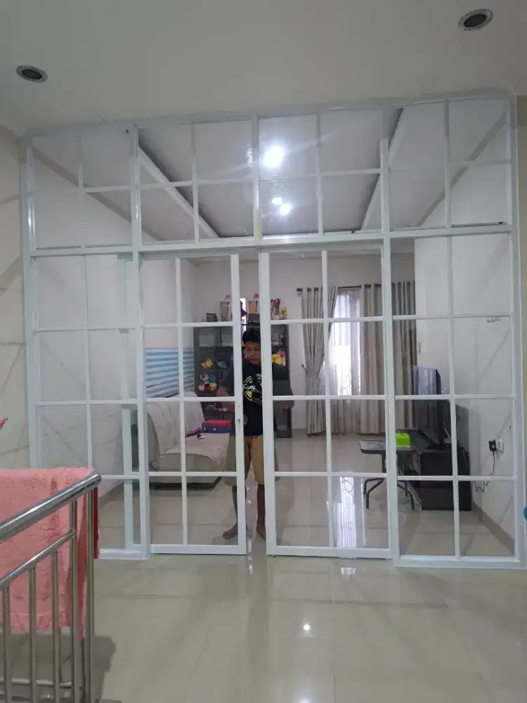 Jasa tukang kusen,pintu,jendela aluminium kaca