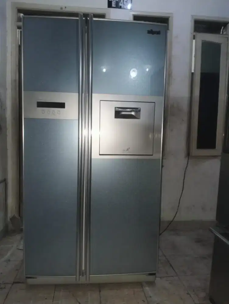 Di jual second kulkas mewah side by side merk ZIPEL INVERTER