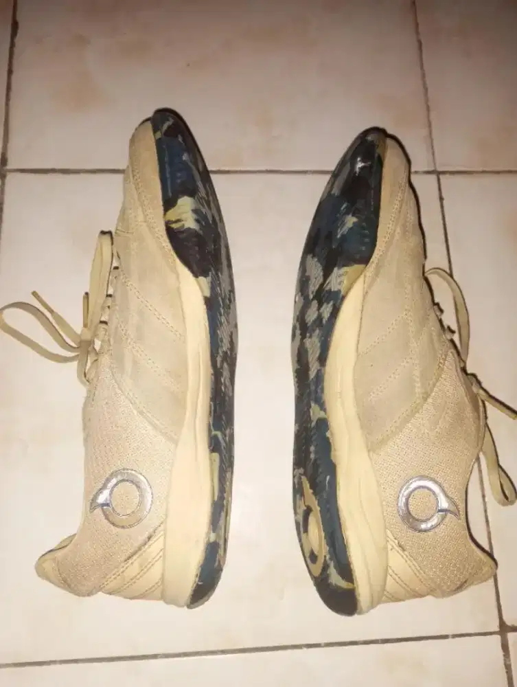 SEPATU FUTSAL JOGOSALA