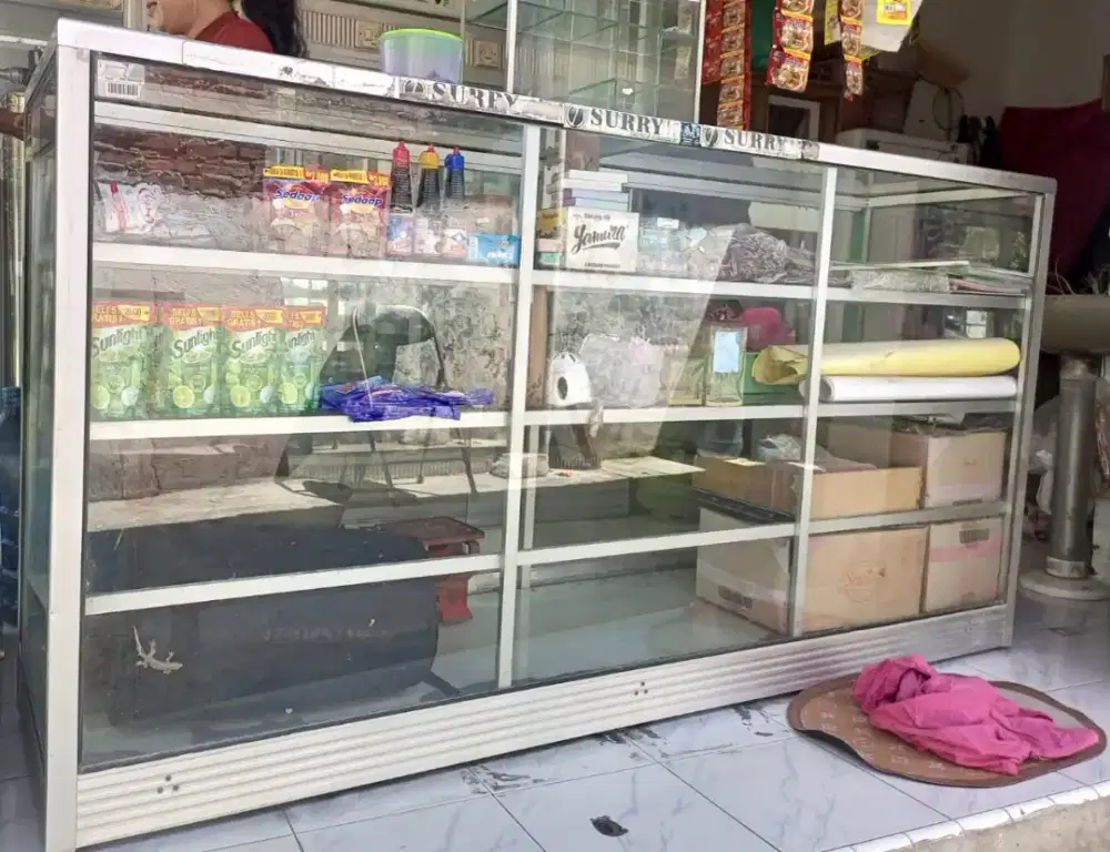 Etalase panjang 2 Meter