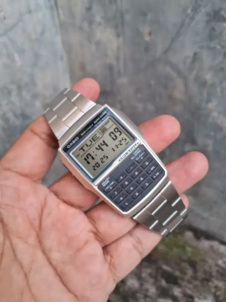 CASIO DATABANK DBC-32 CALCULATOR