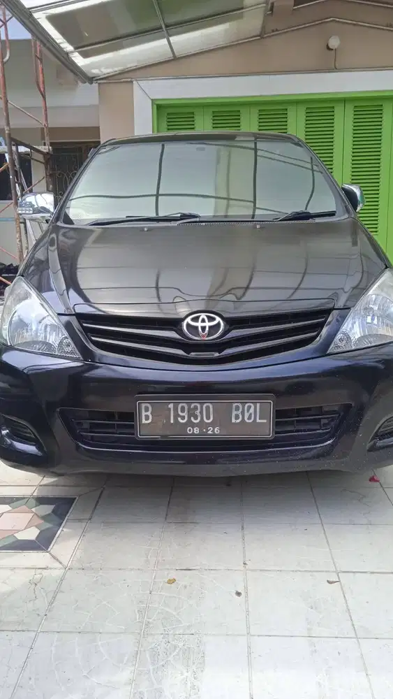 dijual Toyota Inova tahun 2011