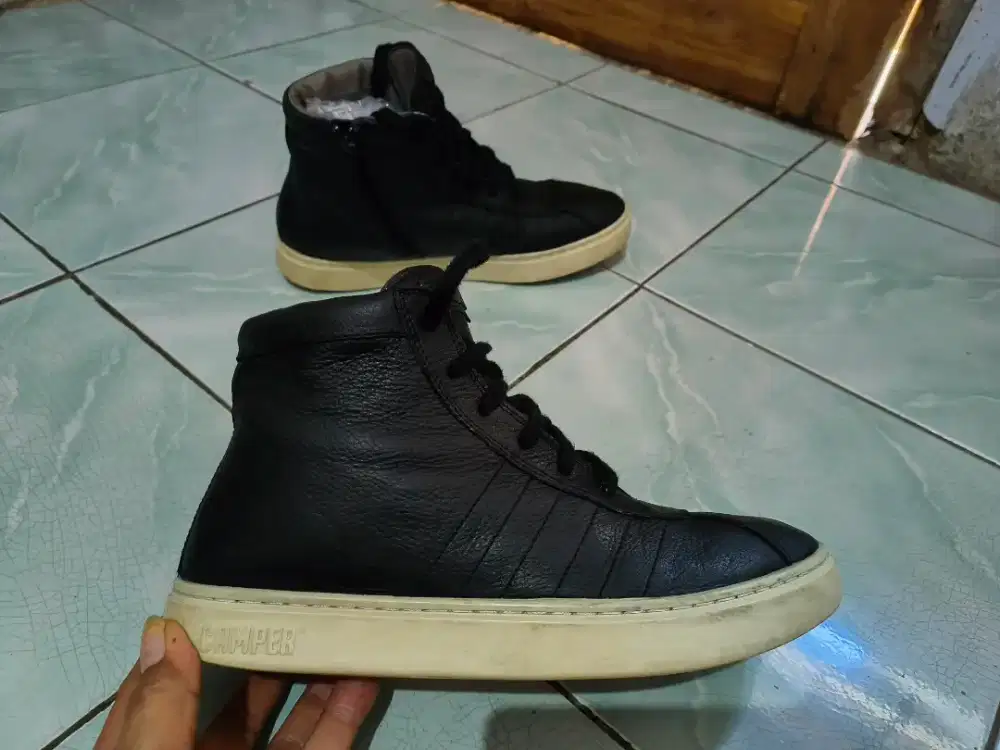 Sepatu Kulit Eropa Camper size 41