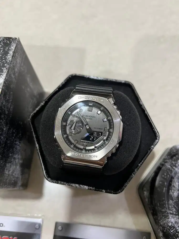 Casio G-Shock GM-2100-1ADR