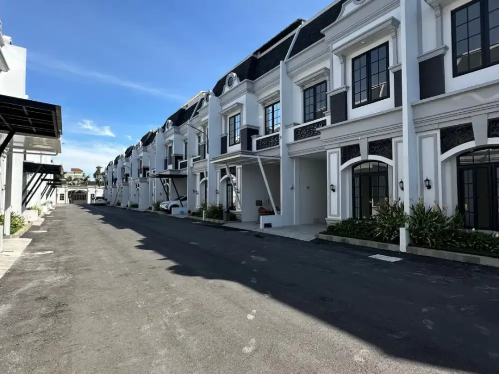 Jual Rumah Cantik Posisi Hook Daerah Jl Bakti Luhur Kapten Muslim.