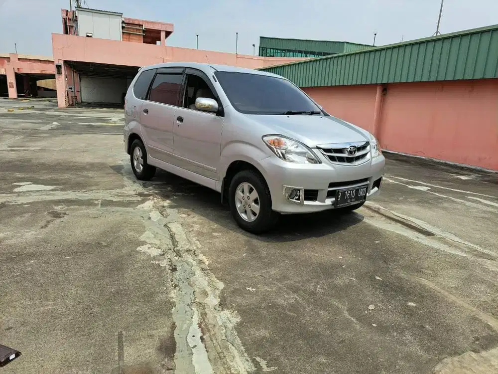 toyota avanza G mt 2011