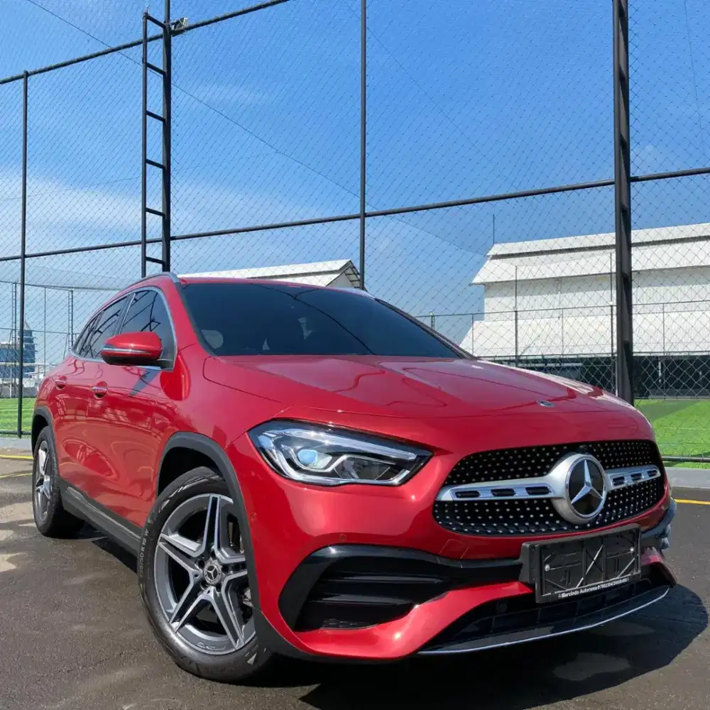 Mercedes Benz GLA200 AMG 2021
