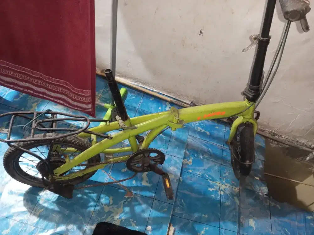 Sepeda Lipat (Folding Bike)