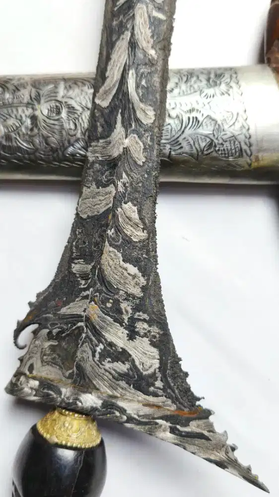 Pusaka antik langka kuno ontentik sepuh keris sempaner kenongo ginubah