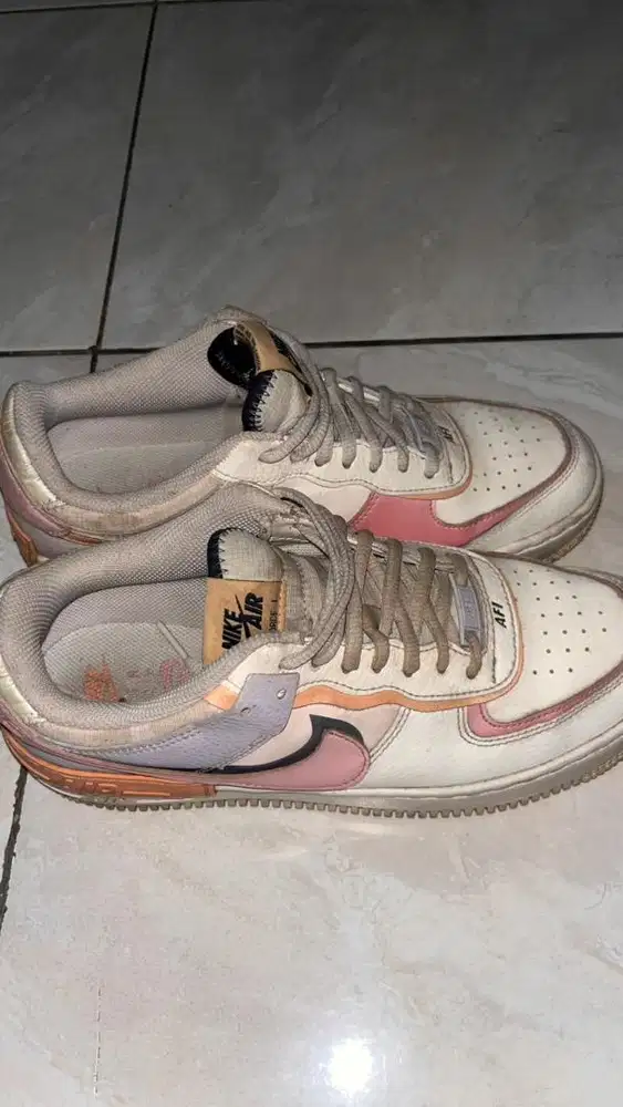 Prelove barang pribadi