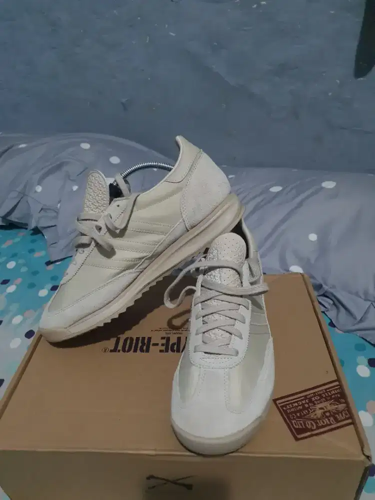 Adidas SL 72 warna Beige