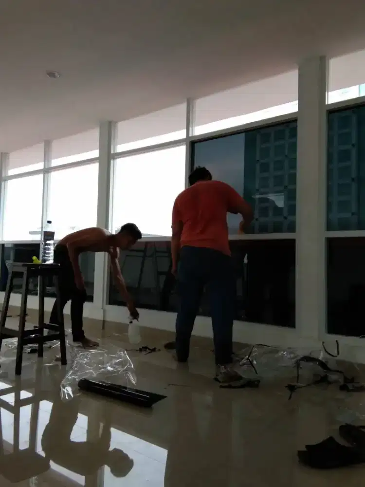 Jasa Pasang Sticker Kaca Film Rumah
