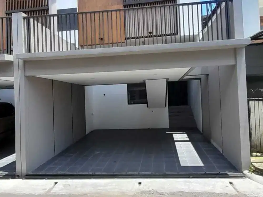 Rumah Baru Townhouse Dekat Mall Tenth Avenue Kota Bandung
