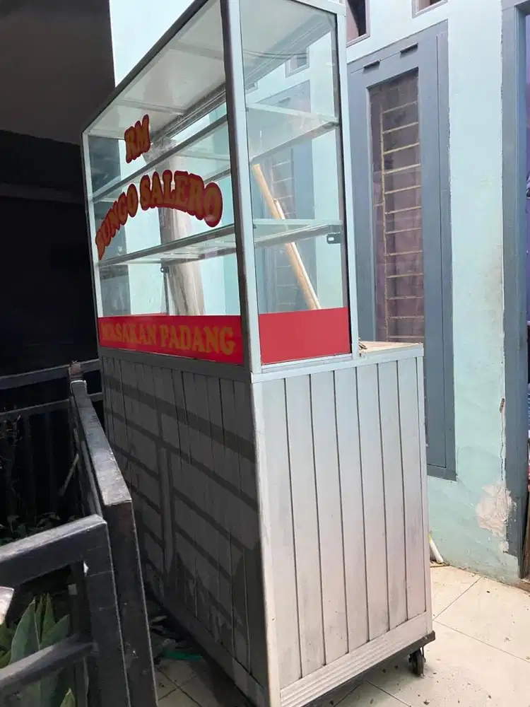 Dijual etalase makan