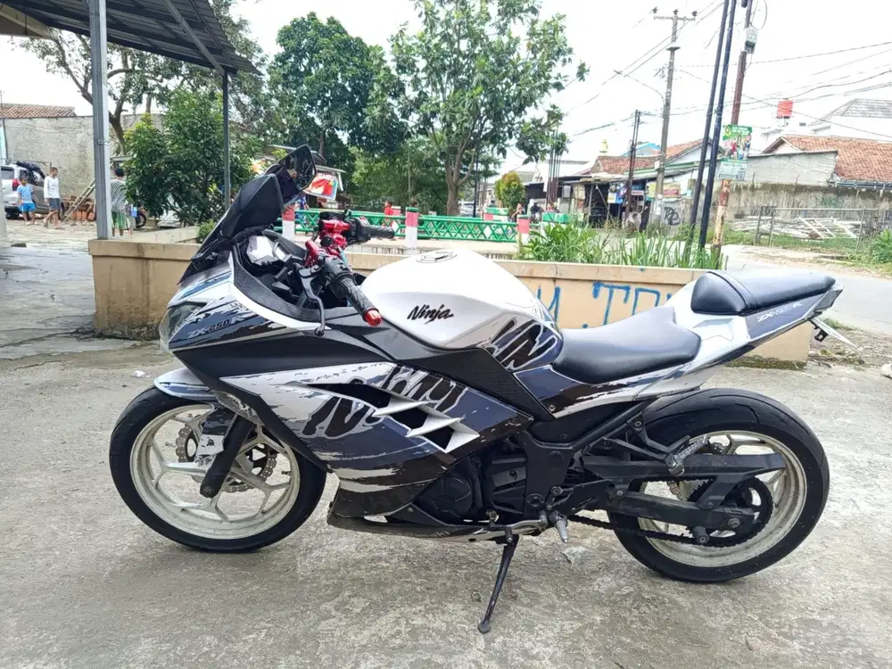 Ninja 250 Fi 2014  PAJAK ON LENGKAP MUMPUNG UNIT BARU MASUK