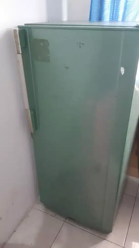 Kulkas Friser Pembeku Freezer Sharp Kulkas Jualan