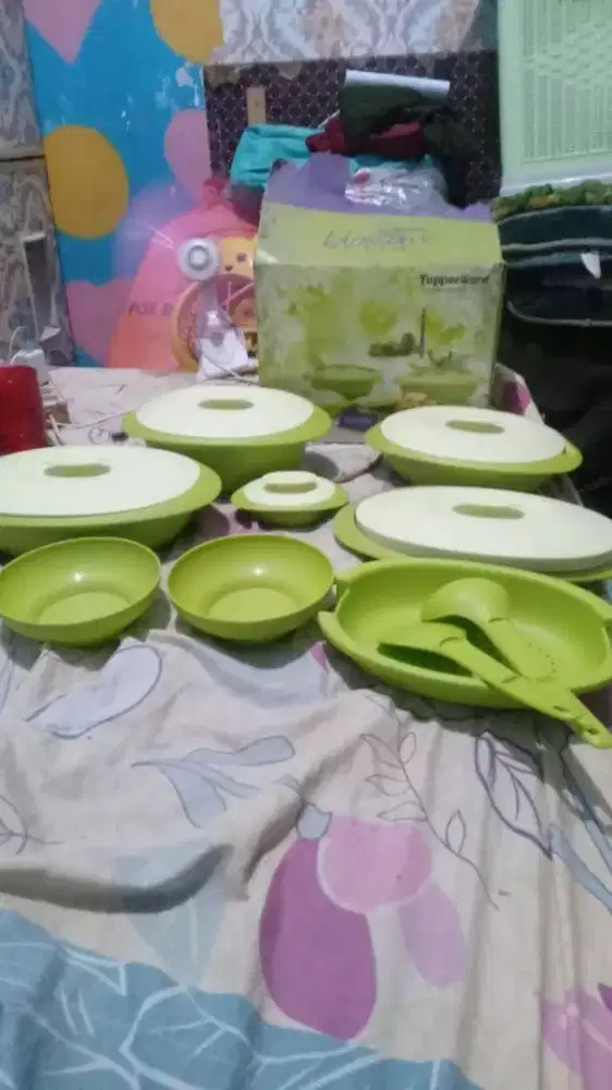 Tupperware satu set