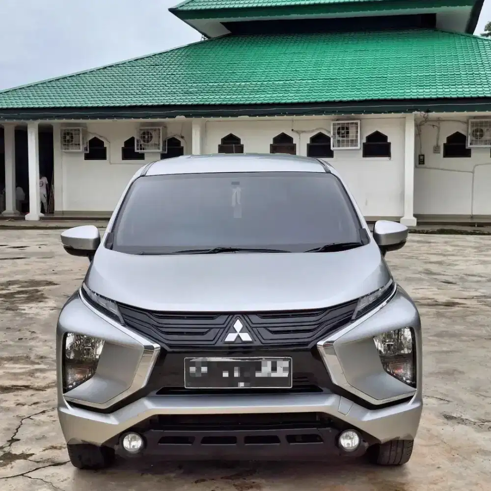 ORIGINAL 95% MITSUBISHI XPANDER GLS MT 2021 SILVER