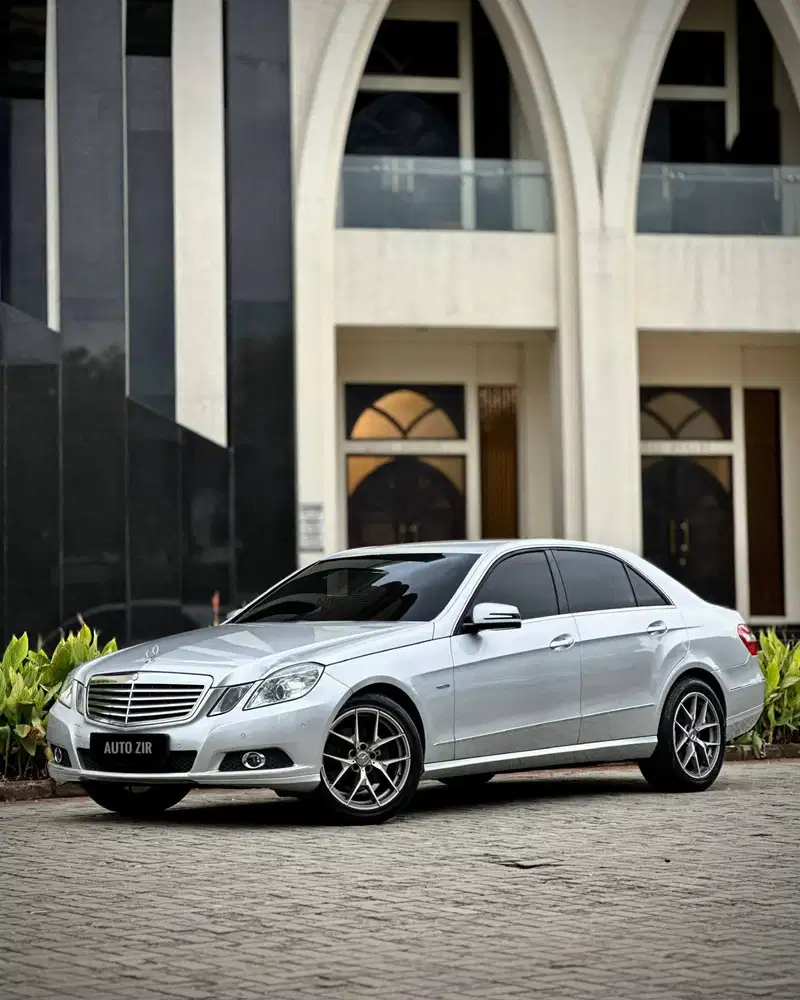 CashCredit Mercedes Benz e250 2010