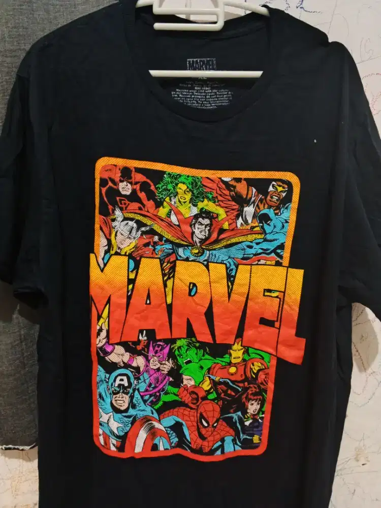 Kaos marvel hitam logo besar size L, Original !!